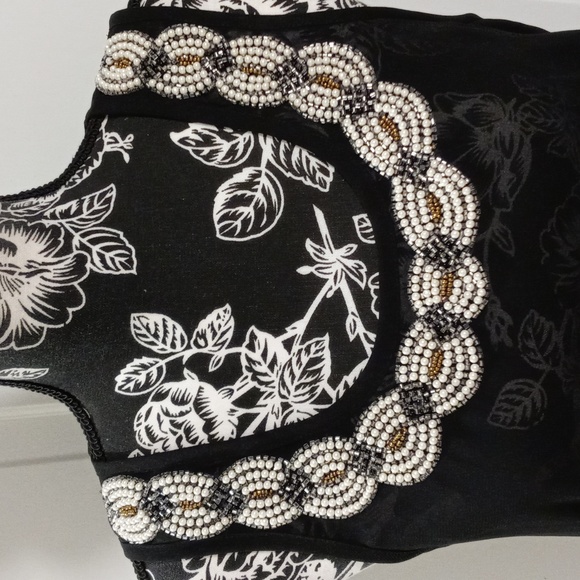 🖤Philosophy🖤 - Sheer Sleeveless Top w/Beaded Neck & Bottom - Picture 6 of 12